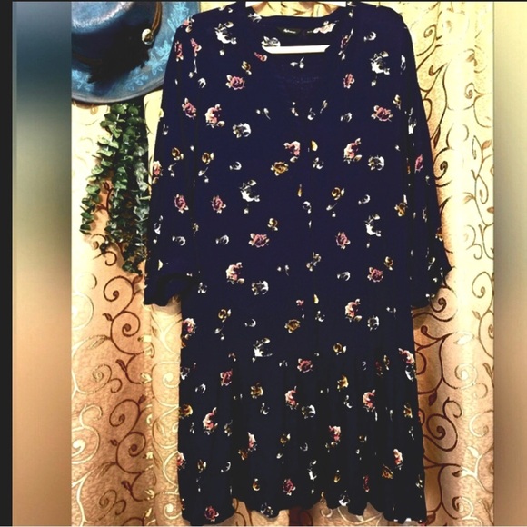 Reitmans XXL Button Front 3/4 Sleeve Navy Blue Floral Print tiered Dress - Picture 1 of 11